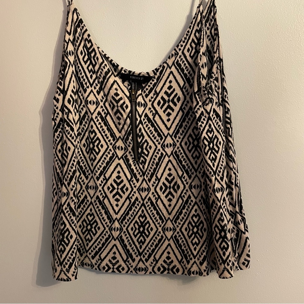 FOREVER 21 SPAGHETTI STRAP TANK